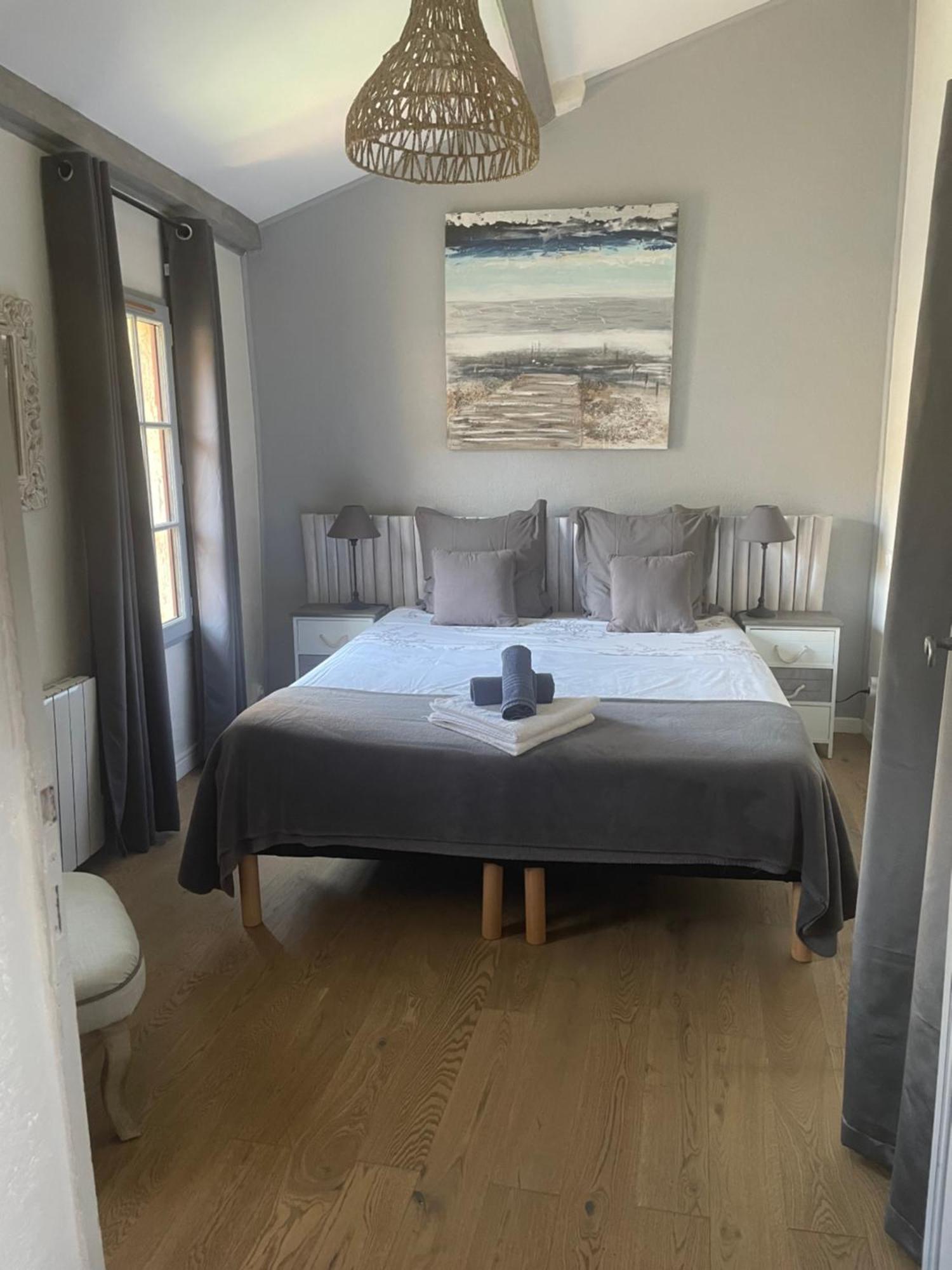 Appartement A 50 M De La Place Aux Herbes Uzès Exterior foto